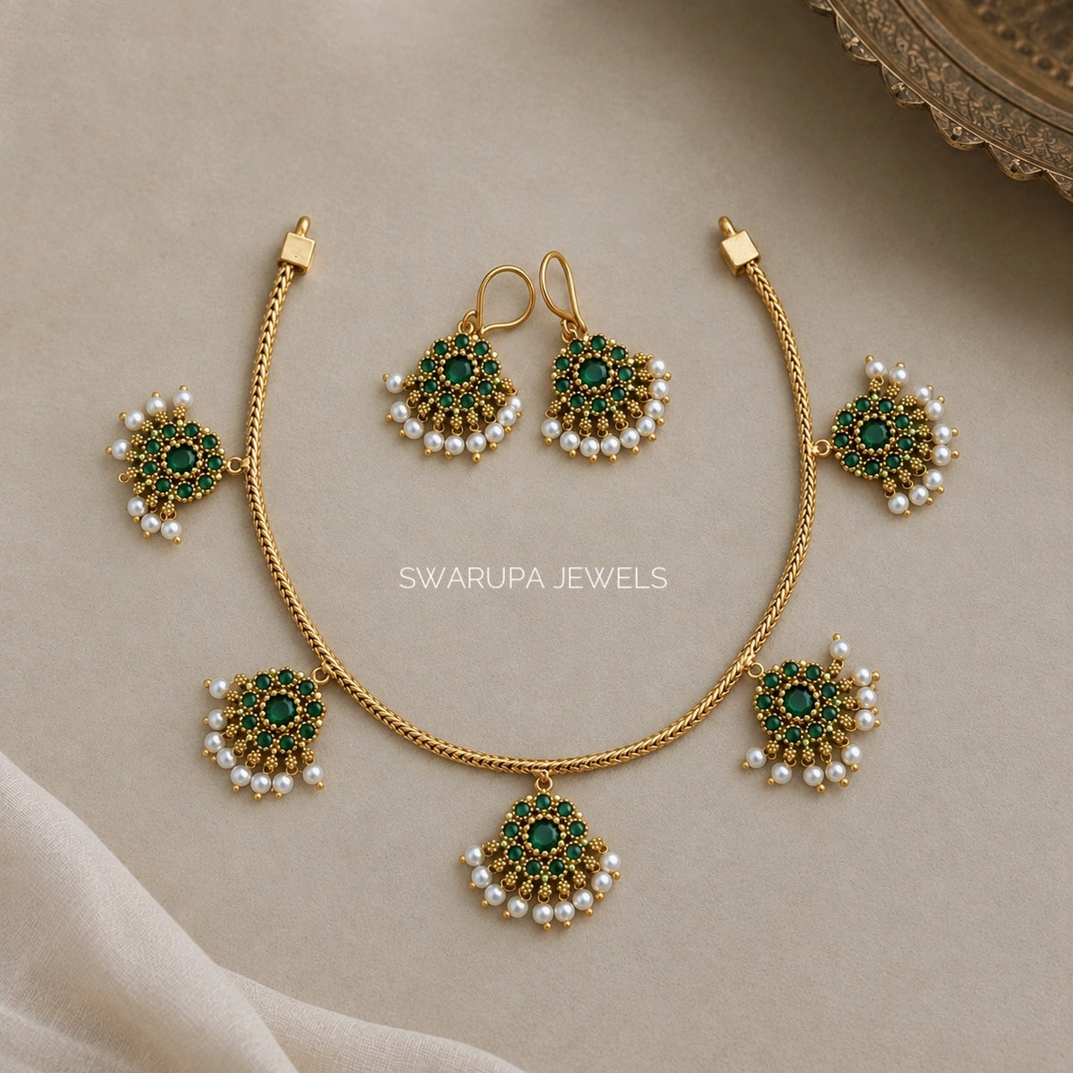 Charulatha Necklace Set