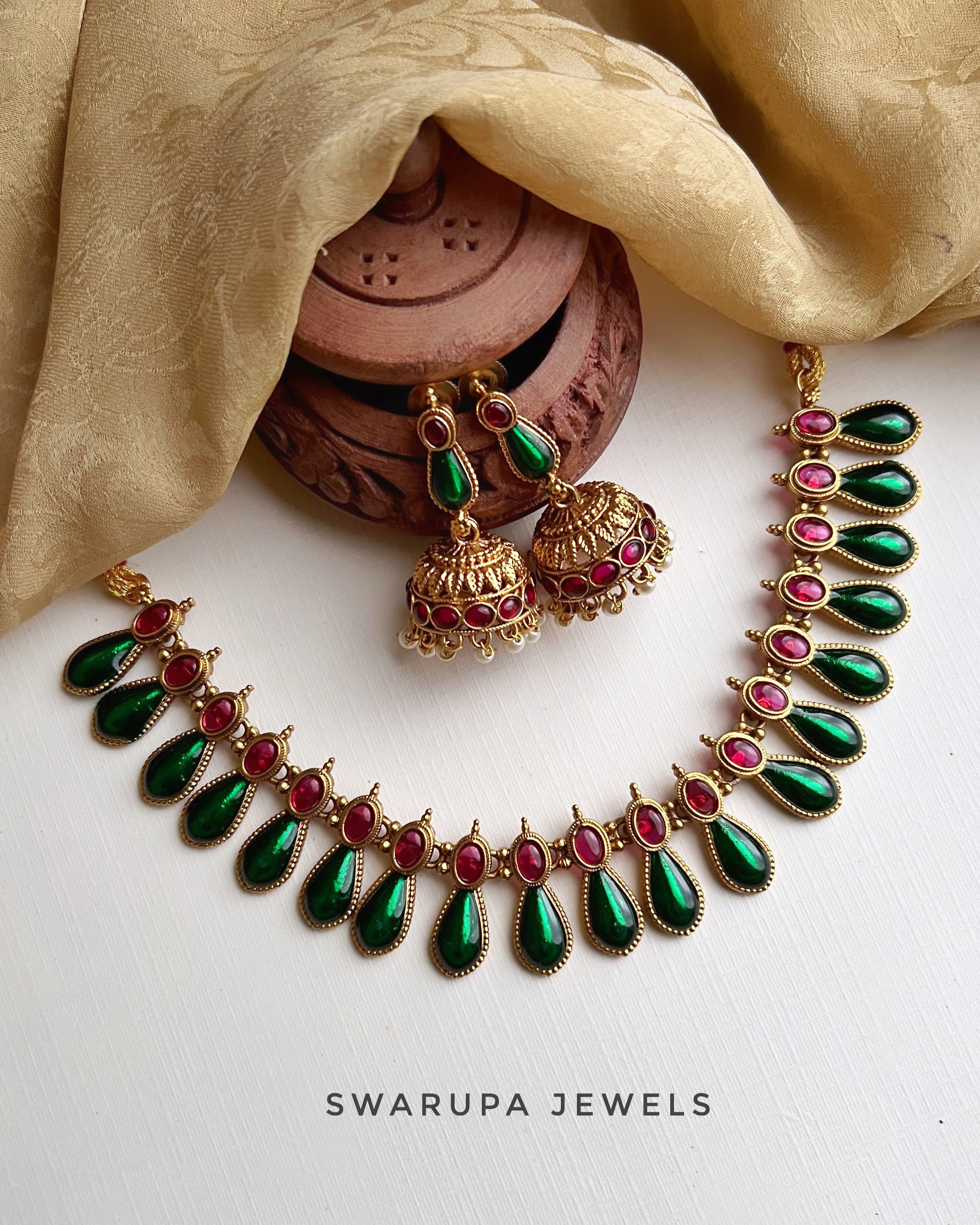 GREEN PALAKKA NECKLACE SET