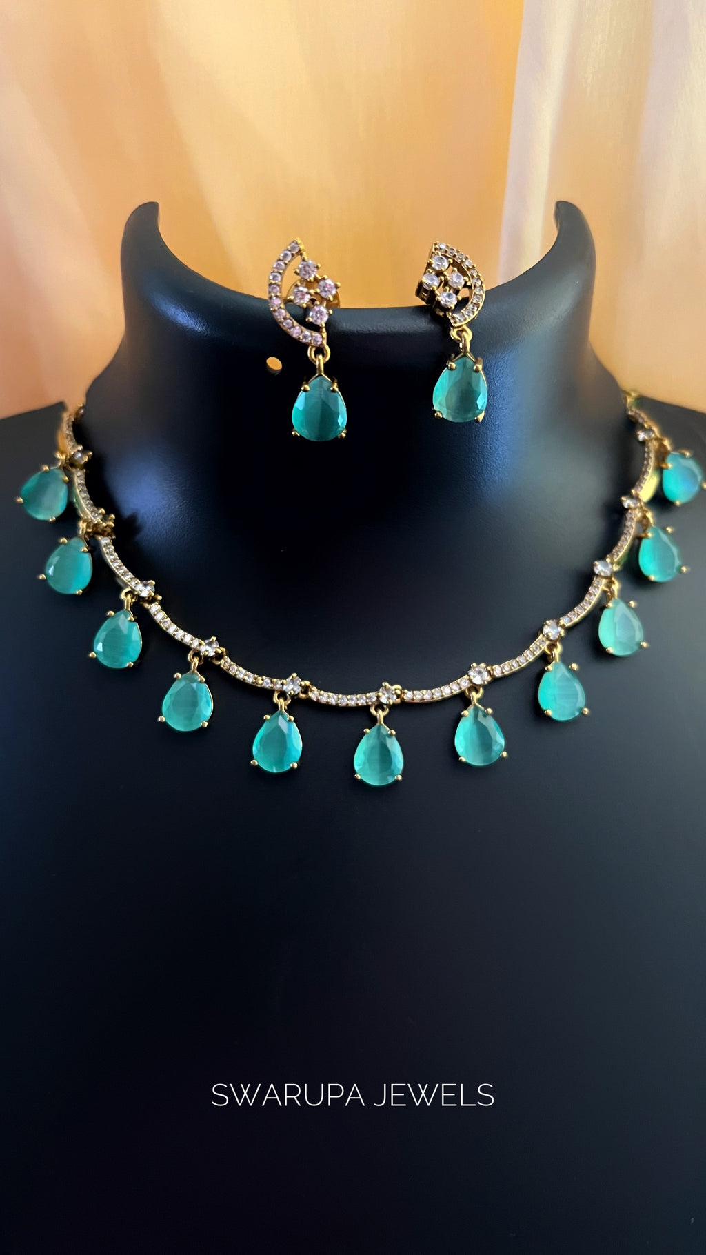 Crystal Rain Drops Necklace Set