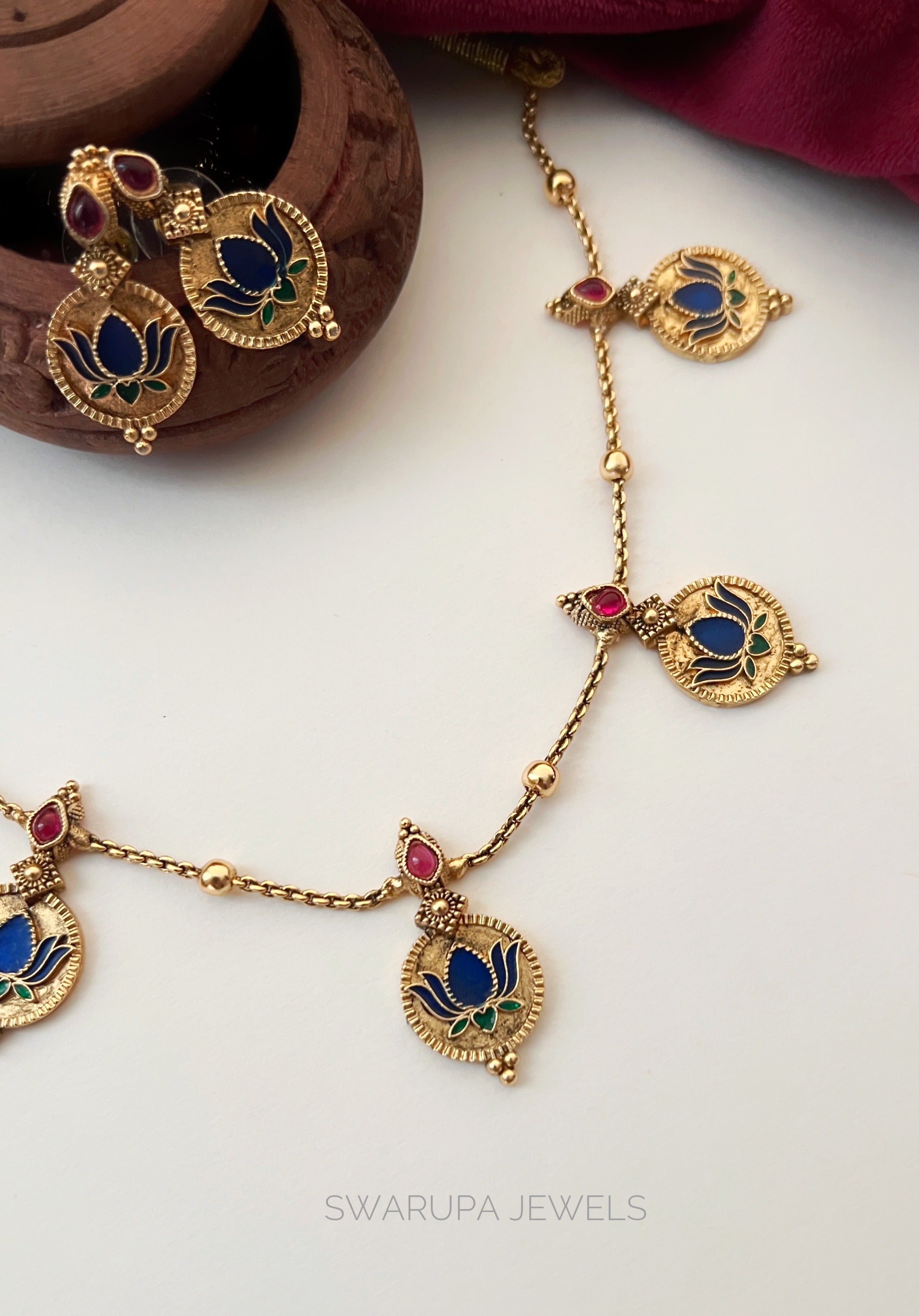 Traditional Lotus Coin Necklace Set
