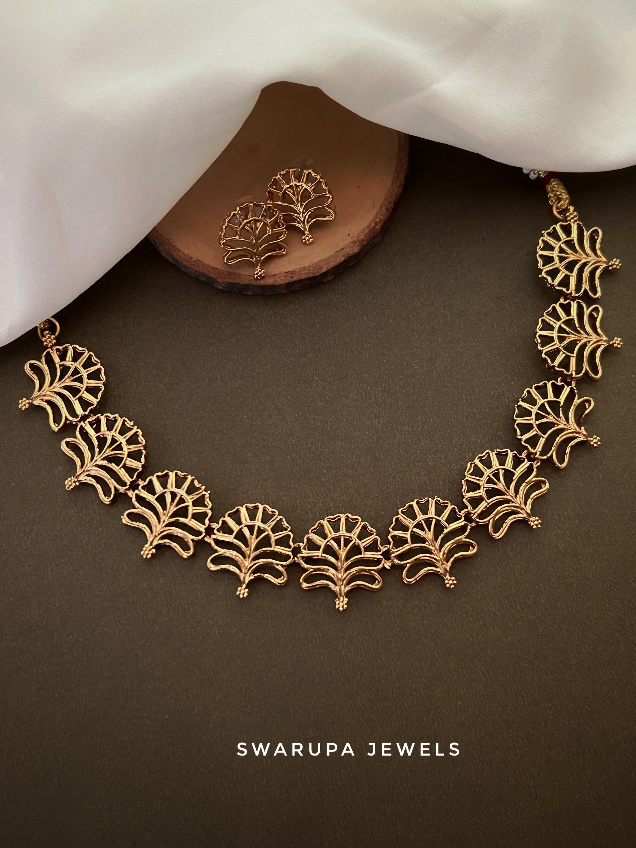 AUTUMN LEAF NECKLACE SET